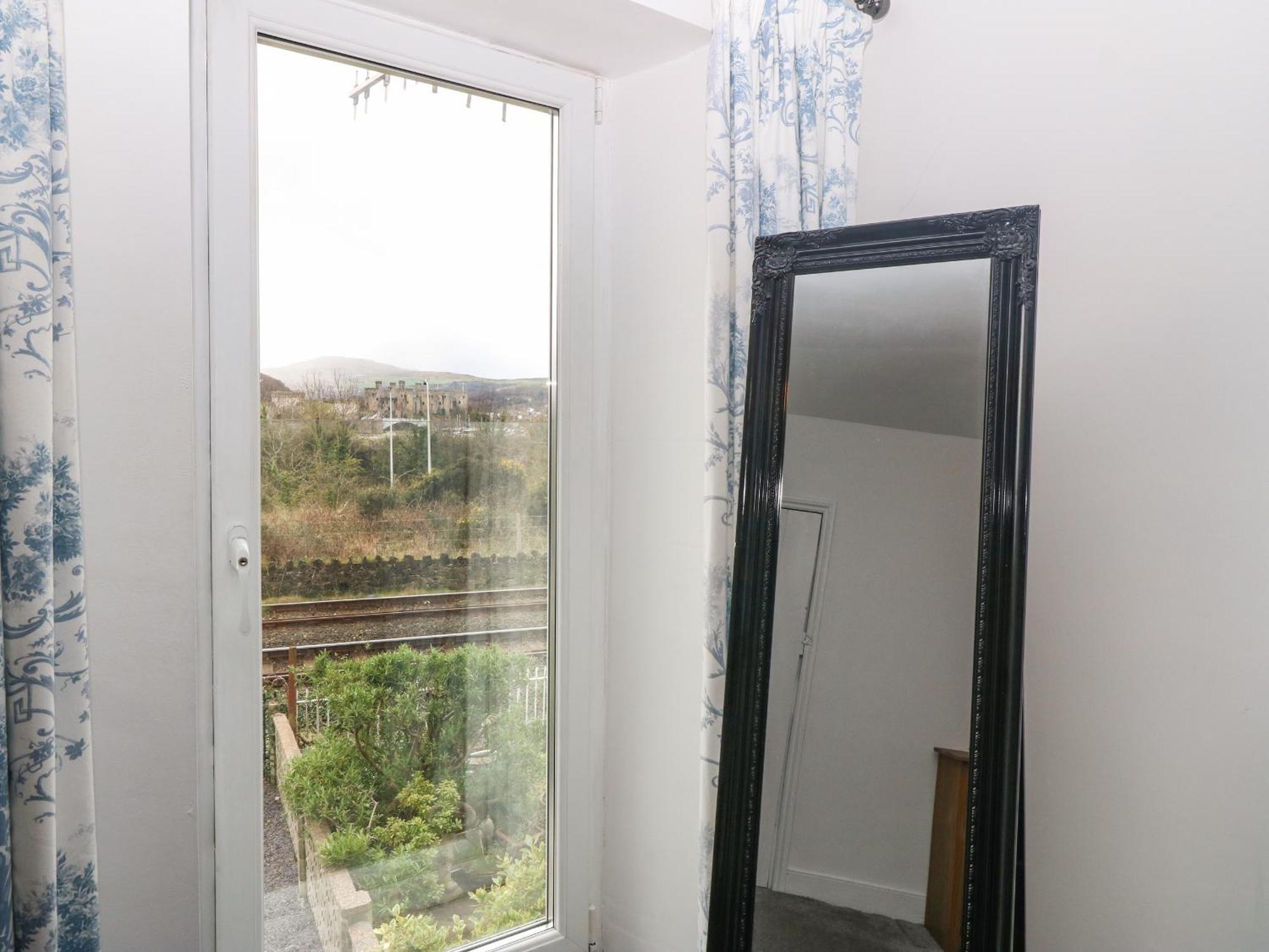 Platform 13 Railway Cottage Llandudno Junction Dış mekan fotoğraf